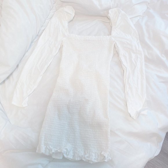 Aritzia Wilfred white dress BNWOT - Picture 5 of 6